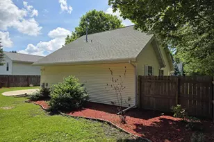 2221 Alongi Ln, Beloit, WI 53511 - Photo 33