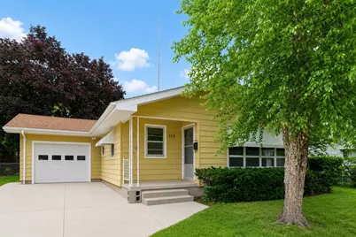 115 E Emmett Street, Portage, WI 53901 - Photo 1