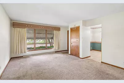 115 E Emmett Street, Portage, WI 53901 - Photo 5