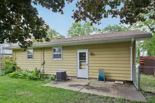 115 E Emmett St, Portage, WI 53901 - Photo 23