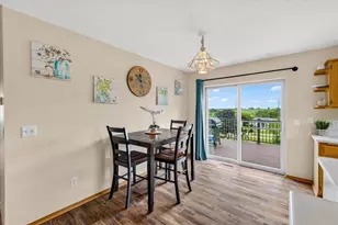 912 Vista Ridge Dr, Mount Horeb, WI 53572 - Photo 27