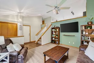 912 Vista Ridge Dr, Mount Horeb, WI 53572 - Photo 19