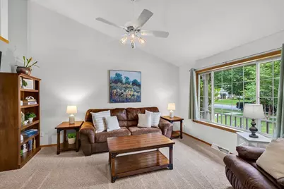 912 Vista Ridge Drive, Mount Horeb, WI 53572 - Photo 17