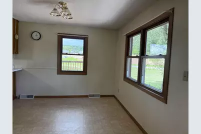 61506 Park View Drive, Prairie Du Chien, WI 53821 - Photo 9