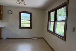 61506 Park View Dr, Prairie Du Chien, WI 53821 - Photo 9