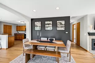 4817 Poplar Creek Dr, Madison, WI 53718 - Photo 11