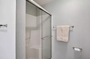 4817 Poplar Creek Dr, Madison, WI 53718 - Photo 33