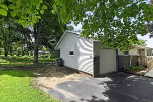 4810 Ilene Ln, Madison, WI 53704 - Photo 35