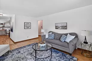 4810 Ilene Ln, Madison, WI 53704 - Photo 9