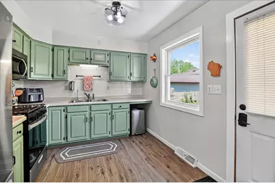 1926 Scott Lane, Madison, WI 53704 - Photo 11