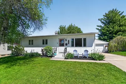 1926 Scott Lane, Madison, WI 53704 - Photo 5