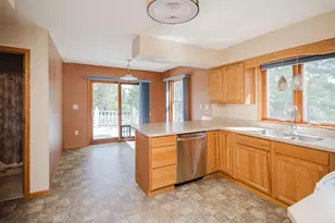 607 Dodge St, Mineral Point, WI 53565 - Photo 19