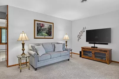 1610 Homberg Lane, Madison, WI 53716 - Photo 7