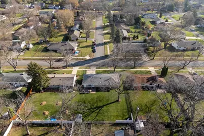 1610 Homberg Lane, Madison, WI 53716 - Photo 3