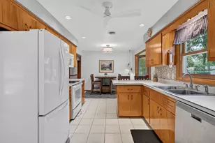 1610 Homberg Ln, Madison, WI 53716 - Photo 11