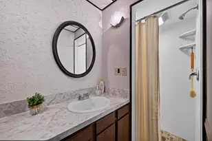 1610 Homberg Ln, Madison, WI 53716 - Photo 31