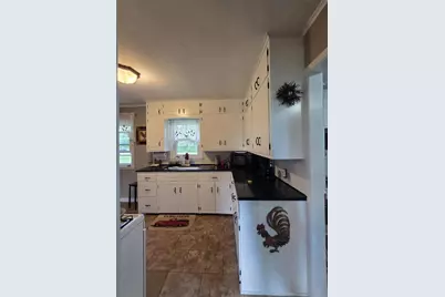 615 Gale Avenue, Wisconsin Dells, WI 53965 - Photo 13