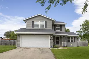 220 Wildflower Way, Lake Mills, WI 53551 - Photo 3