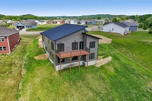 2158 Eastridge Cir, Reedsburg, WI 53959 - Photo 5