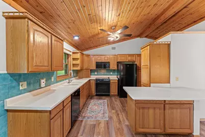 S6041 Oak Court, Baraboo, WI 53913 - Photo 9