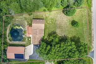 S6041 Oak Ct, Baraboo, WI 53913 - Photo 3