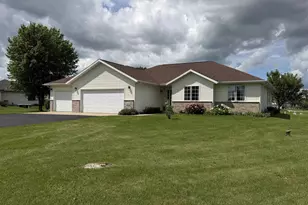 N4194 Country Club Dr, Brodhead, WI 53520 - Photo 3