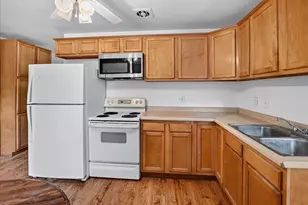4345 Lilac Ln, Madison, WI 53711 - Photo 17