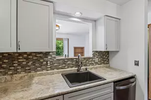 810 S Gammon Rd, Madison, WI 53719 - Photo 11