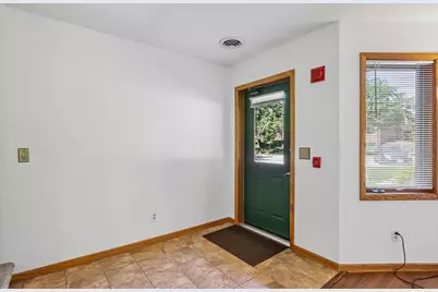 810 S Gammon Road, Madison, WI 53719 - Photo 5