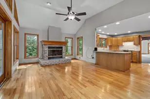 W2326 Carpenter Ln, Brooklyn, WI 54941 - Photo 15
