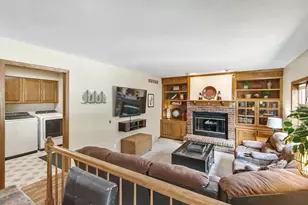 407 Fairbrook Ct, Waunakee, WI 53597 - Photo 27