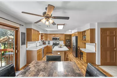 407 Fairbrook Court, Waunakee, WI 53597 - Photo 9