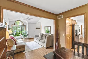 407 Fairbrook Ct, Waunakee, WI 53597 - Photo 21