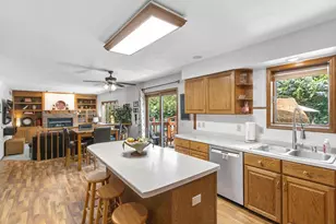 407 Fairbrook Ct, Waunakee, WI 53597 - Photo 13