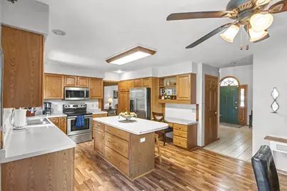 407 Fairbrook Court, Waunakee, WI 53597 - Photo 5