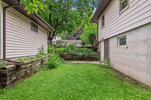 136 Taylor St, Cottage Grove, WI 53527 - Photo 23