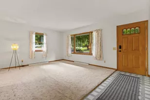136 Taylor St, Cottage Grove, WI 53527 - Photo 5