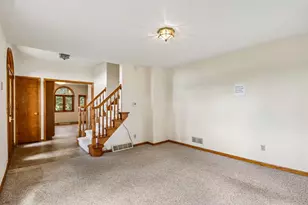 W5440 Halverson Dr, Poynette, WI 53955 - Photo 7