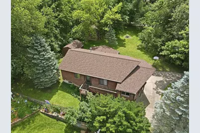 10512 N Kidder Road, Edgerton, WI 53534 - Photo 3