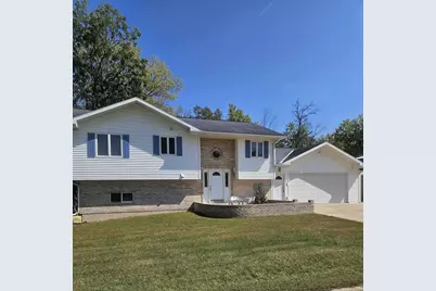 516 N East Street, Blue River,  53518 - Photo 1