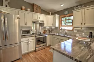 558 Spencer Dr, Janesville, WI 53536 - Photo 13