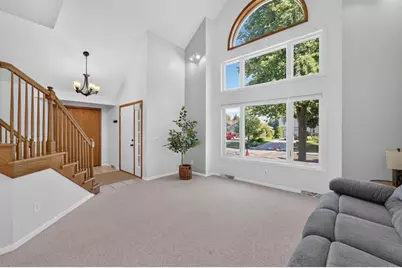 1757 Colony Circle, Sun Prairie, WI 53590 - Photo 5