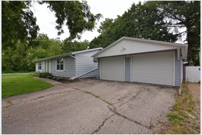 3541 Graceland Avenue, Madison, WI 53704 - Photo 3