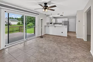 6806 Stratford Dr, Madison, WI 53719 - Photo 7