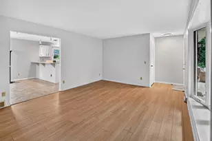 6806 Stratford Dr, Madison, WI 53719 - Photo 5