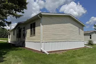 2018 Edgeview Dr, Monroe, WI 53566 - Photo 7
