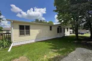 2018 Edgeview Dr, Monroe, WI 53566 - Photo 9