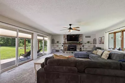 6858 E Foxhollow Road, Clinton, WI 53525 - Photo 13