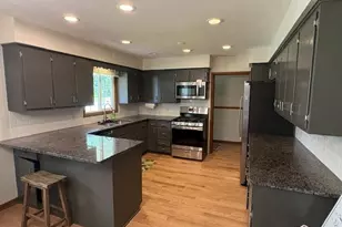 4813 Flint Ln, Madison, WI 53714 - Photo 9