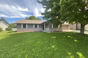 4409 Southwyck Dr, Janesville, WI 53546 - Photo 1